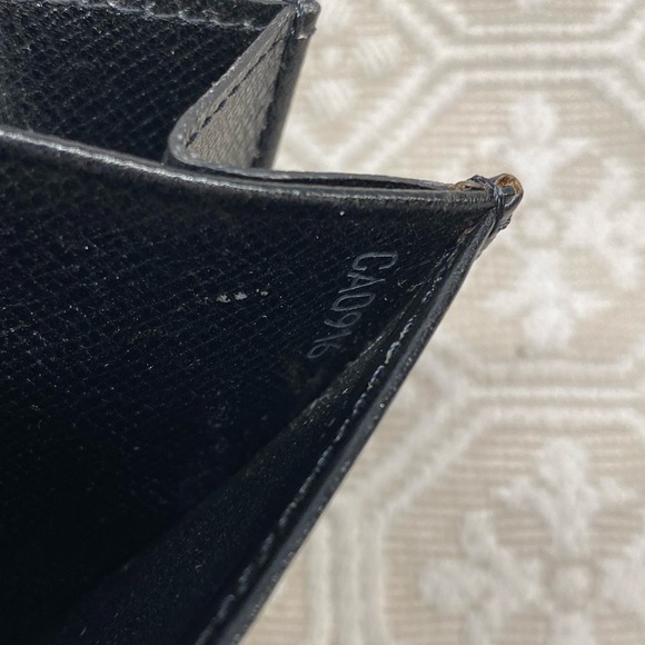 Authentic Louis Vuitton Black Epi Leather Coin Purse Wallet - Picture 8 of 8